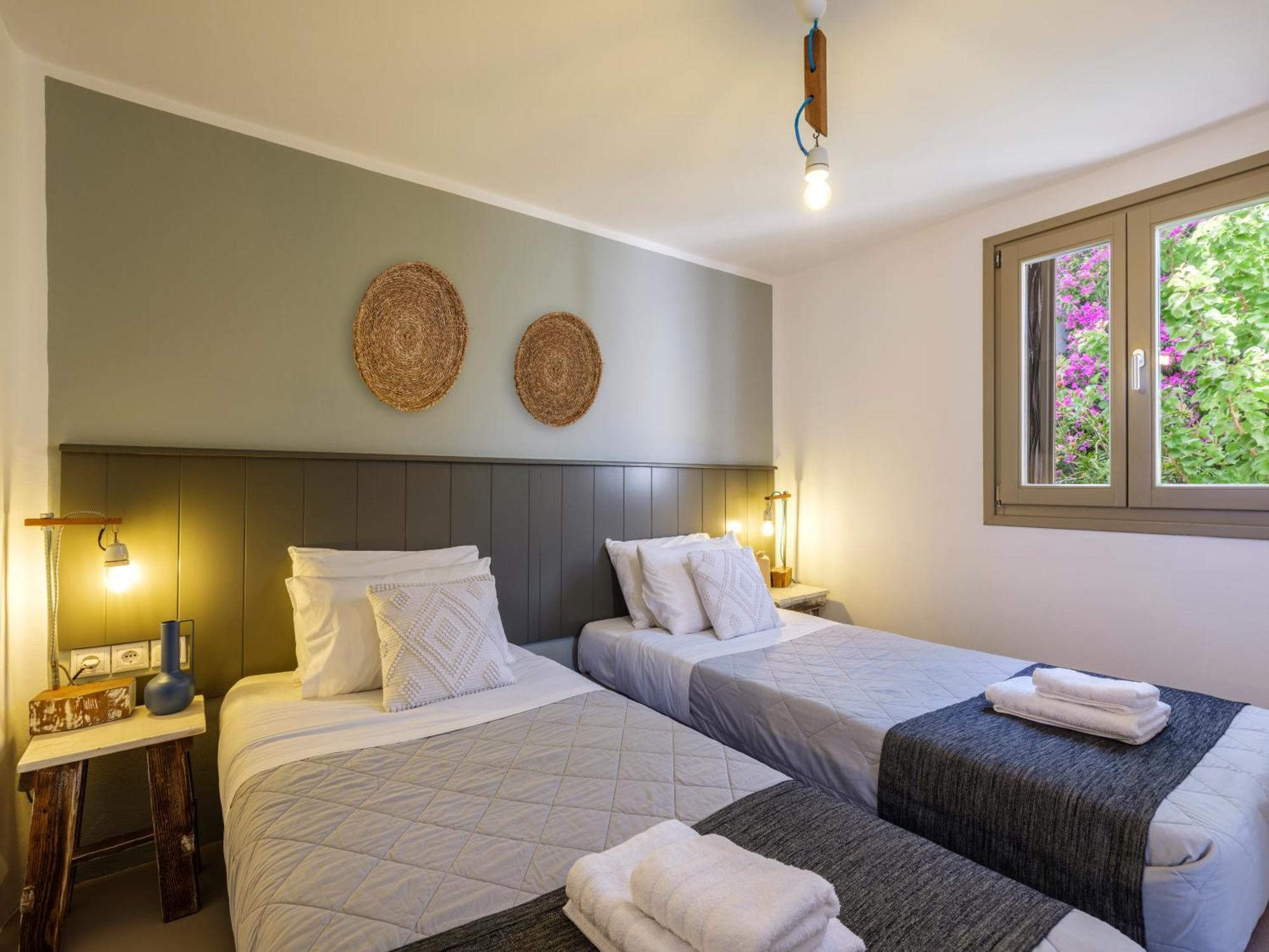 Mykonos Residence Villas & Suites Merchia Beach ภายนอก รูปภาพ